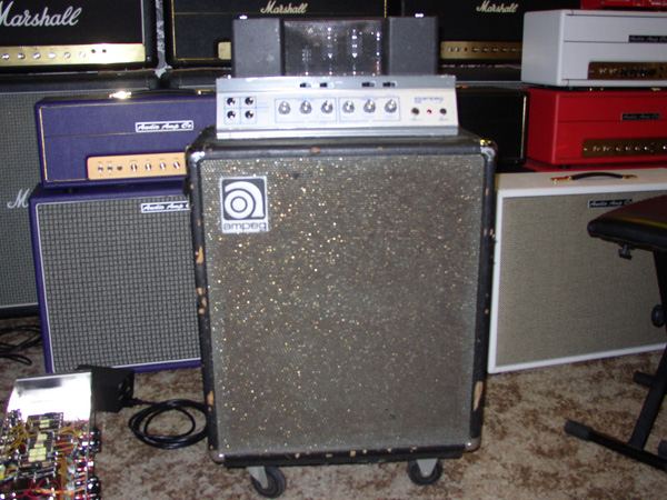 Ampeg B15N